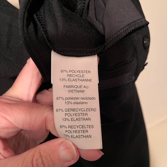 Vuori Black Elevation Trouser - Picture 5 of 5